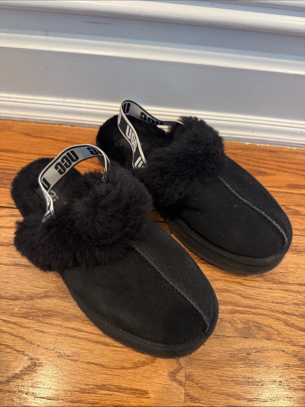 UGG Kids Black Shearling Clog with Logo Heel Strap